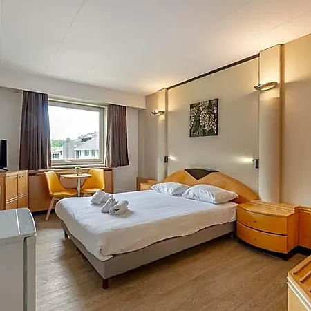 Sleep & Go Brussels South Hotel